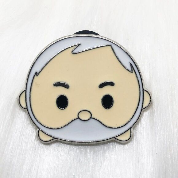 🔮 5/$25 Disney Star Wars Obi Wan Kenobi Tsum Tsum Pin - Picture 1 of 3